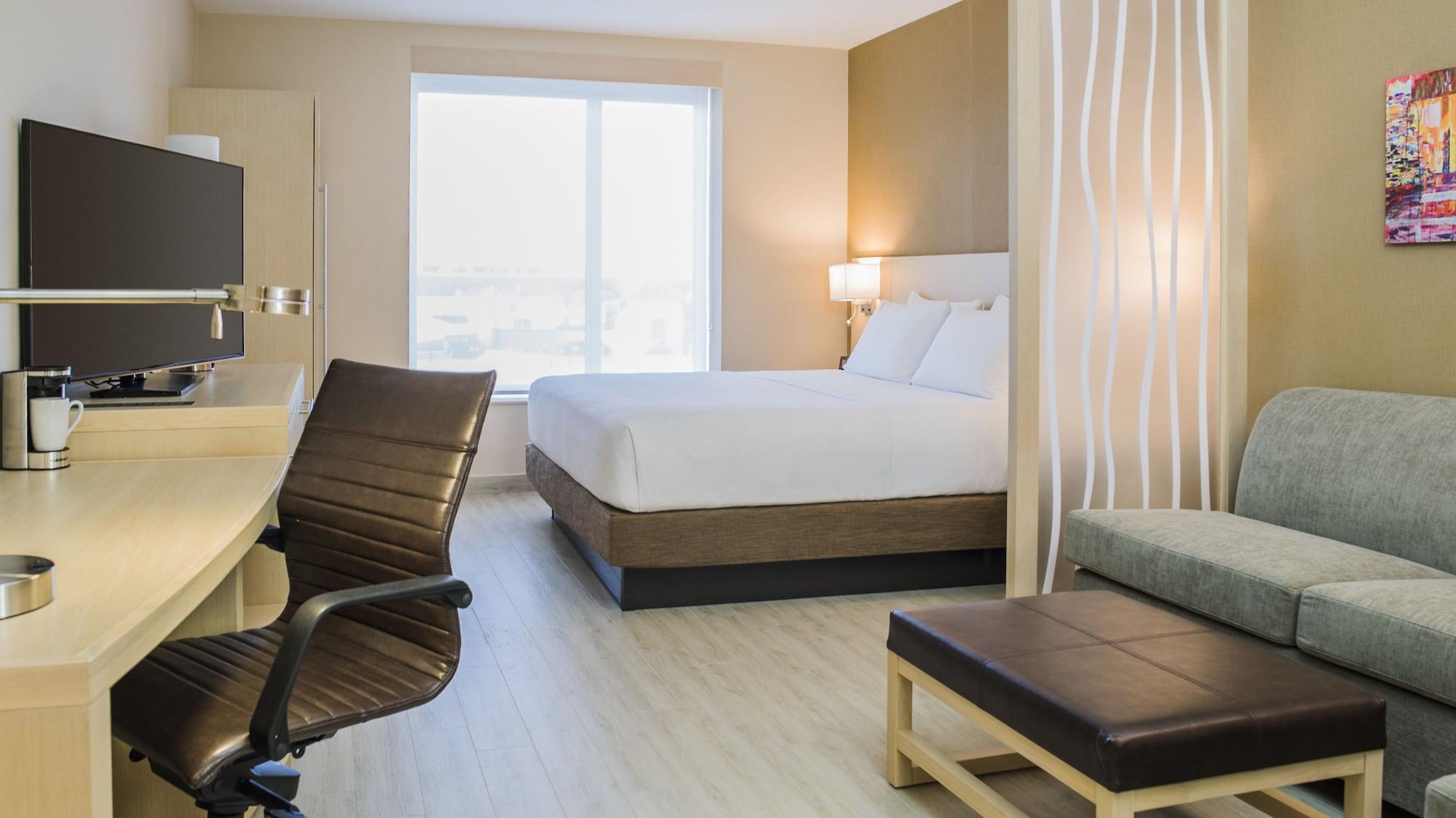 Hyatt Place Hotel 3*